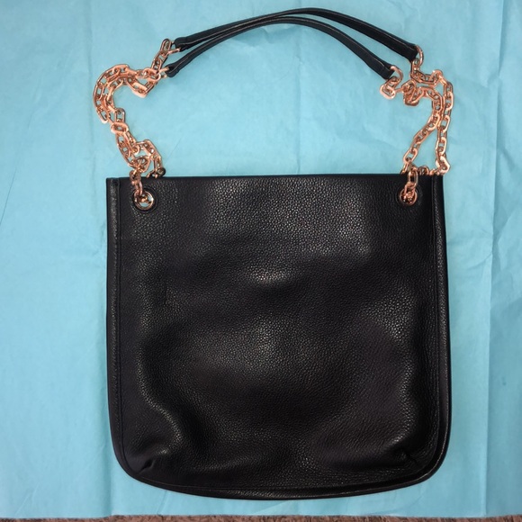 Tory Burch Black Britten Swingpack Leather Bag - Picture 6 of 15